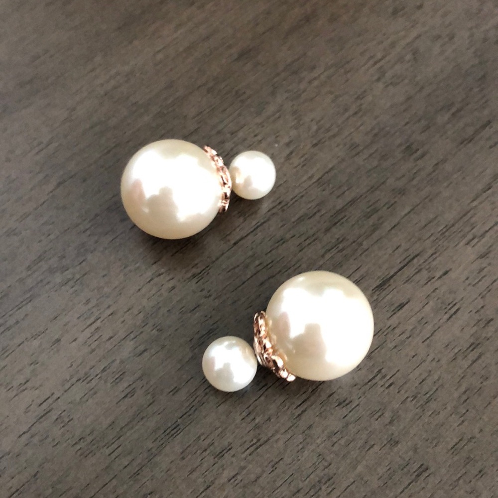 Double sided pearl earrings